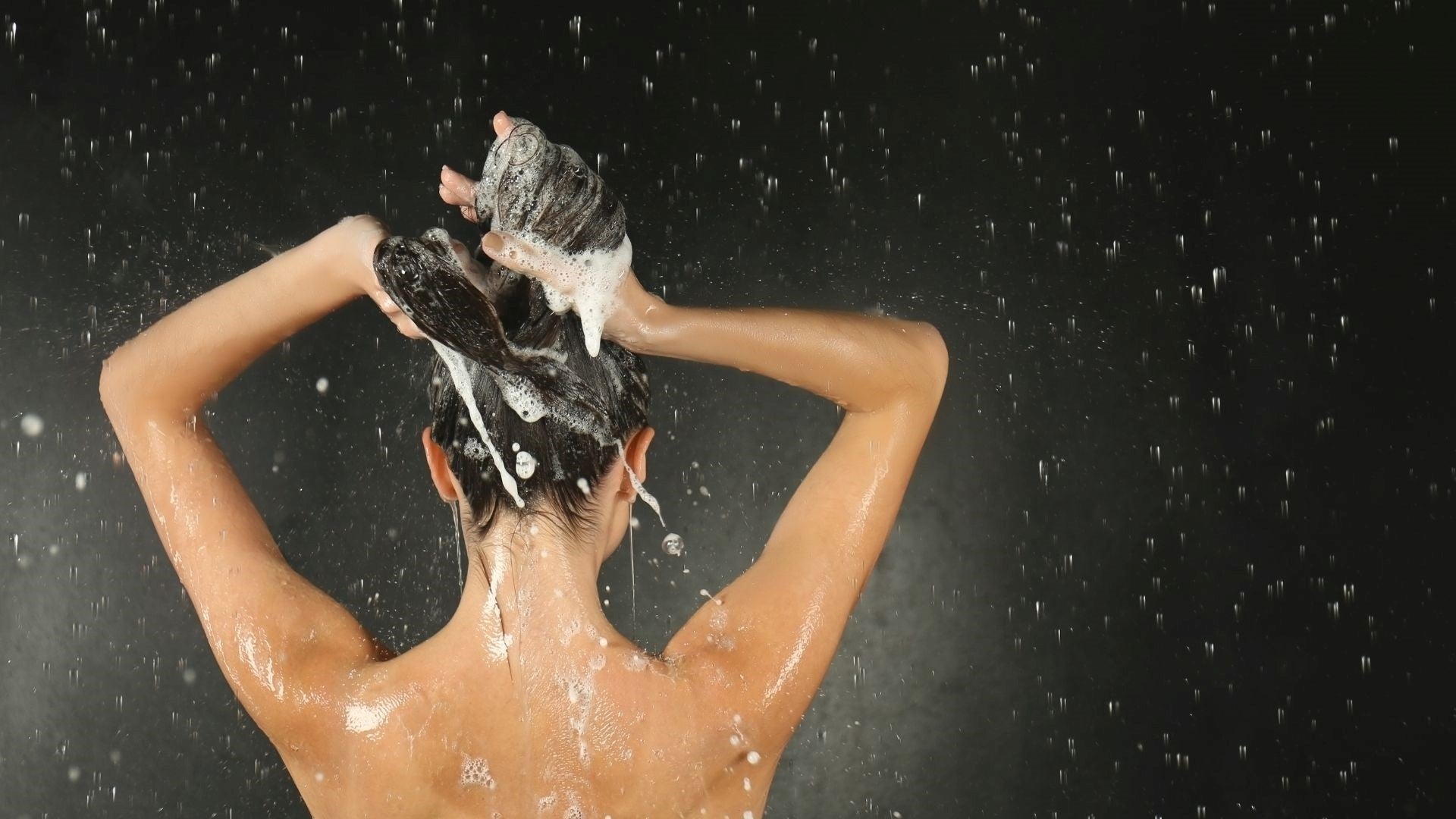 Is Your Shower Damaging Your Hair? - Price Attack